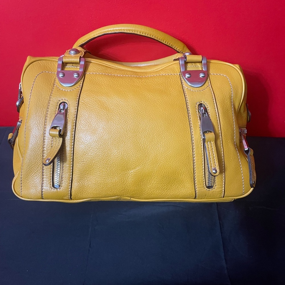 B Makowsky yellow bag